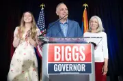 Candidatos de Trump vencem primárias no Arizona