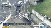 Caos em linhas da Trivia Trens: PM ajuda passageiros a pularem muro