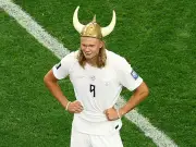 Capacete viking de Haaland: símbolo norueguês que nunca existiu