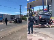 Carro capota após caminhonete invadir preferencial no Asa Branca em Boa Vista