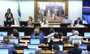 CCJ aprova PEC que extingue aposentadoria compulsória para juízes e MPs