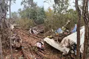 Câmera registra som de queda de avião que matou 2 em Campo Grande