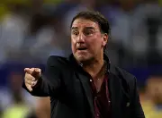 Colômbia renova com Néstor Lorenzo visando Copa de 2030