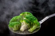 Como cozinhar brócolis do jeito certo: truques simples e eficazes
