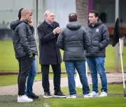 Corinthians sofre novo transfer ban e atrasa direitos de imagem do elenco