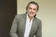 Corretor de alto padrão vira assessor de investimentos do cliente