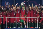 Cristiano Ronaldo celebra 10 anos da Euro 2016: 'Vitória de milhões'