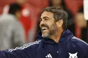 Cruzeiro sai da lanterna e vira escolta da Libertadores com Artur Jorge