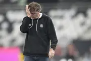 Cuca evita previsão sobre volta de Neymar após derrota do Santos