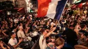 Derrota da França na Copa: 160 prisões em Paris e Lyon