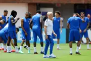 Deschamps lamenta eliminação e vê 3º lugar como obrigação