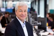 Dimon mantém cronograma de saída do JPMorgan e lista qualidades do sucessor