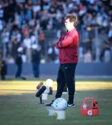Diniz critica gramado e ritmo no empate do Corinthians com Cascavel