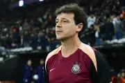 Diniz minimiza impacto da pausa e elogia Corinthians após 3 a 0 no Remo