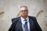 Dino determina criação de regras para responsabilização de parlamentares por emendas