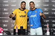 Disputa pelo gol do Botafogo: Warleson e Gabriel Batista se apresentam