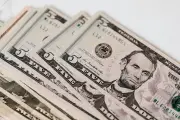 Dólar e Ibovespa: tensões geopolíticas e expectativas econômicas movem mercados