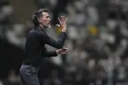 Domínguez admite dificuldade do Atlético-MG para contratar centroavante