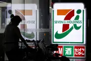 Dona da 7-Eleven do Japão desiste de investir na polonesa Zabka