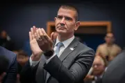Douglas Ruas elogia humildade de Flávio e Michelle em tom apaziguador
