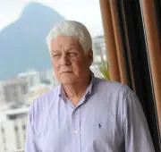 Economia cresce em maio, mas mostra sinais de desaceleração, aponta FGV