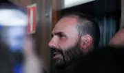 Eduardo Bolsonaro compara Lula a 'bêbado da rua' em crítica à política externa