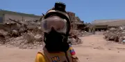 'El Topito': menino de 10 anos ajuda em resgates na Venezuela após terremotos