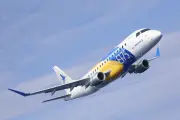 Embraer vende dois jatos E175 para Fuji Dream Airlines e fecha parceria militar