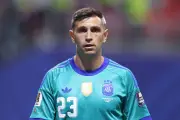 Emiliano Martínez bate recorde de Fillol e é goleiro com mais jogos pela Argentina em Copas