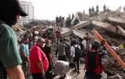 Equipes de resgate improvisadas na Venezuela desafiam resposta lenta do governo após terremotos