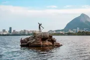 Escultura Curumim da Lagoa é vandalizada novamente após restauro