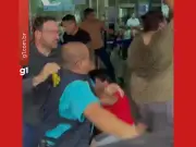 Estudantes e servidores trocam agressões em protesto em Rio Branco