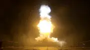 EUA negam controle iraniano no Estreito de Ormuz e confirmam tráfego normal