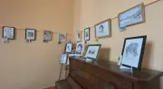 Exposição gratuita em Itu recria Almeida Júnior em desenhos a lápis e carvão