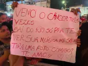 Fã que venceu câncer pela 3ª vez viaja do Rio para ver Pablo no São João
