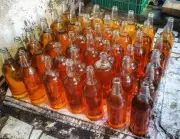 Fábrica clandestina de mel artificial é descoberta em Araçatuba (SP)
