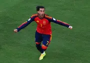 Ferran Torres celebra gol do título e agradece destino após críticas