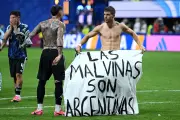 Fifa analisa manifestação de argentinos com bandeira das Malvinas