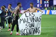 Fifa investiga Argentina por faixa das Malvinas e confusão na final