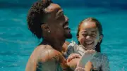 Filha de Éder Militão surpreende por semelhança com o jogador