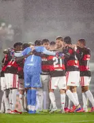 Flamengo domina Chapecoense com show de Pedro e vence por 4 a 0