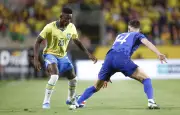 Flamengo se reúne com empresário de Luiz Henrique para avaliar negócio; Botafogo segue em contato