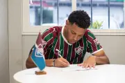 Fluminense renova com Marcos Paulo até 2028 após empréstimo ao Avaí
