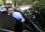 Flávio Bolsonaro descarta prometer mulheres ao STF em campanha