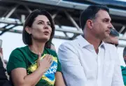 Flávio Bolsonaro pede desculpas a Michelle e apela por união do PL