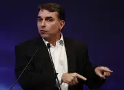 Flávio Bolsonaro perde espaço entre direita não bolsonarista