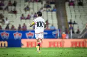 Fortaleza vence Botafogo-SP e entra no G4 da Série B; Brey faz 100 jogos