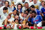 França celebra 28 anos do título mundial de 1998 sobre o Brasil