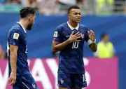 França reage, mas Inglaterra vence e fica com 3º lugar no Mundial
