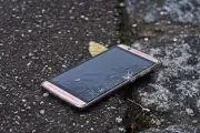 Furto de celular supera roubo pela primeira vez no Brasil em 2025